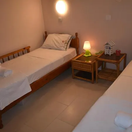 Luxury Next To The דירה